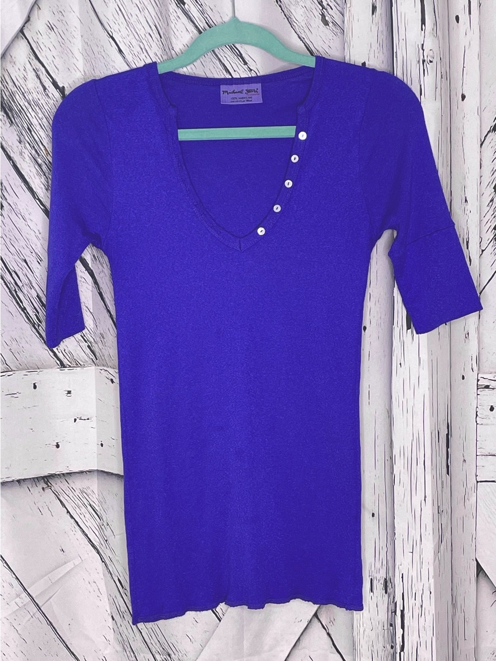 MICHAEL STARS V-Neck Top Short Sleeves Button Trim OSFM